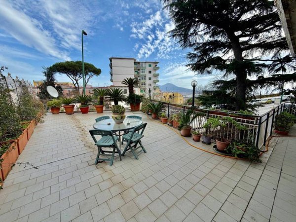 appartamento in vendita a Napoli