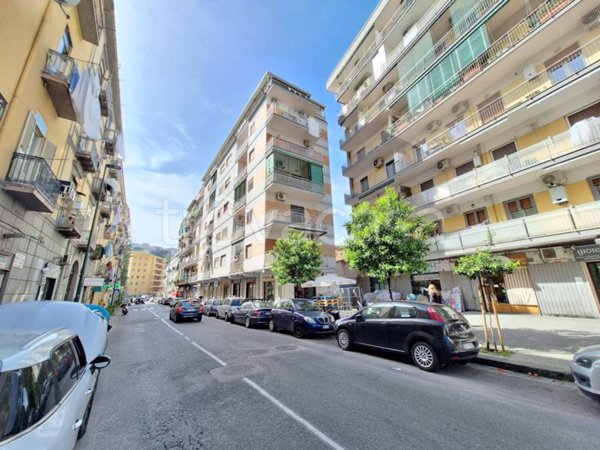 appartamento in vendita a Napoli in zona Fuorigrotta
