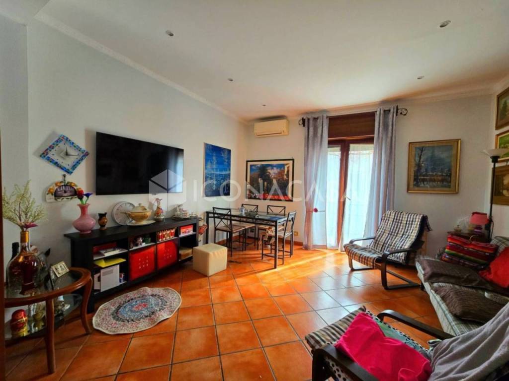 appartamento in vendita a Napoli in zona Fuorigrotta