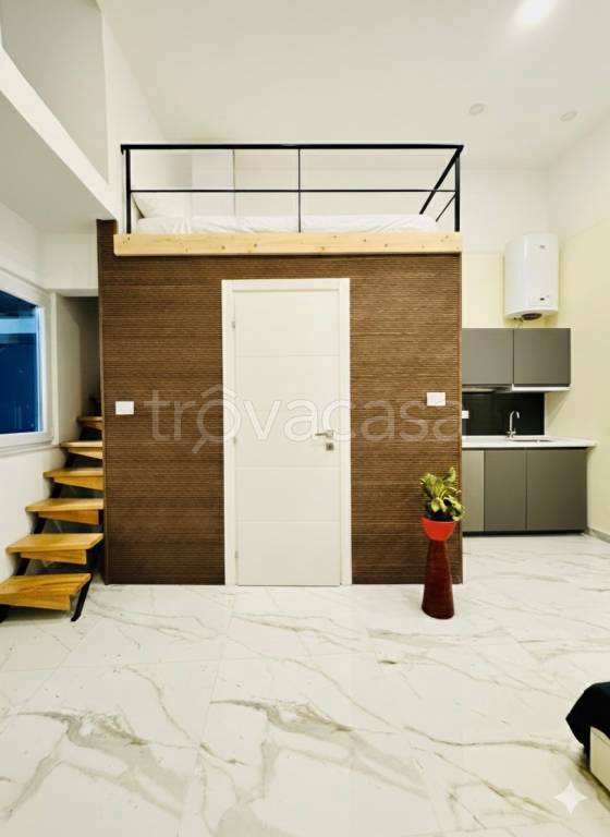 appartamento in vendita a Napoli in zona San Ferdinando