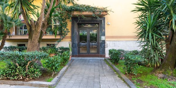 appartamento in vendita a Napoli in zona Arenella