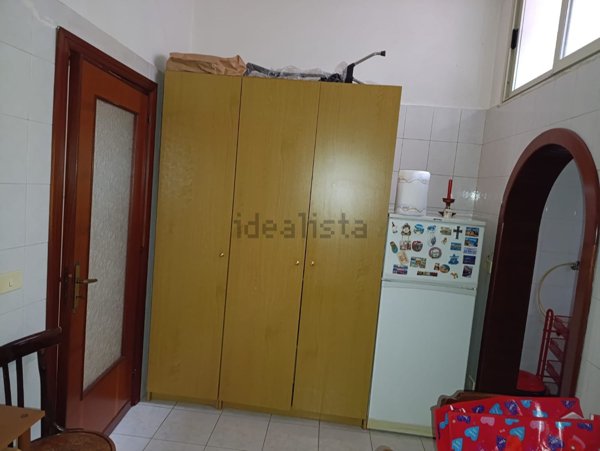 appartamento in vendita a Napoli in zona San Carlo all'Arena