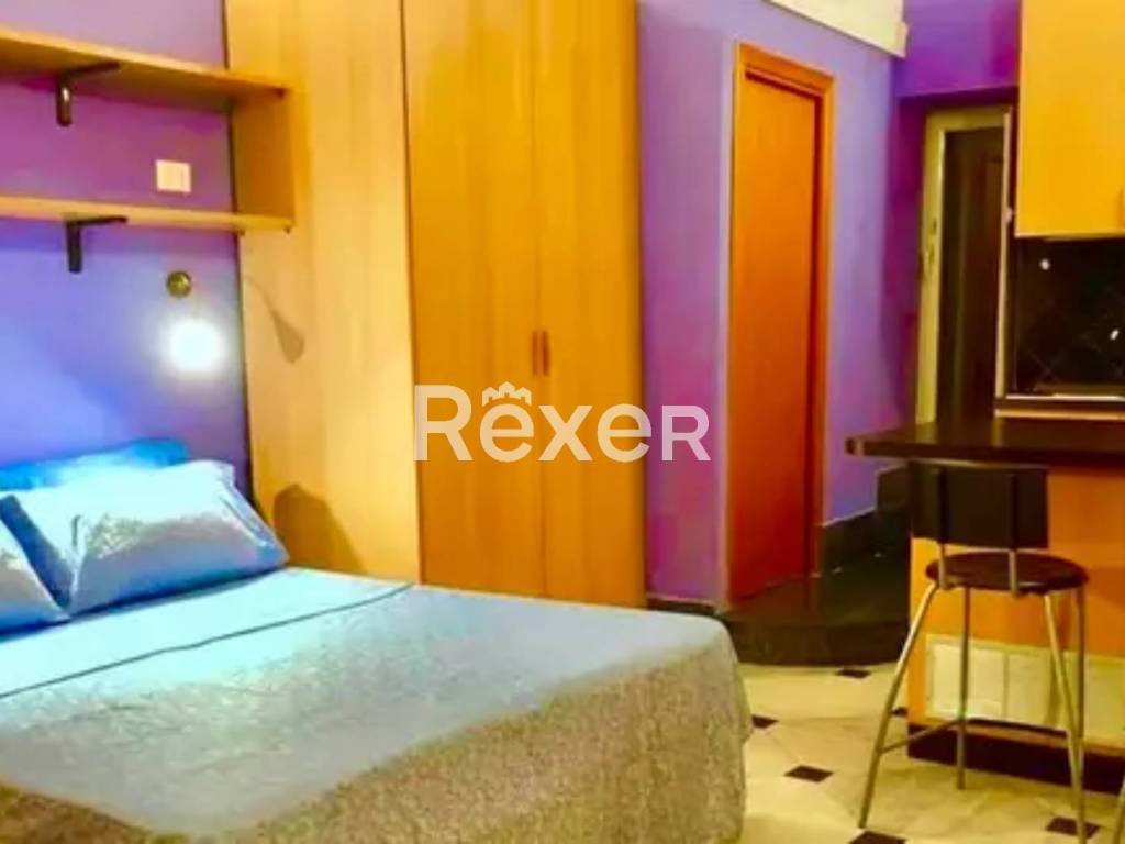 appartamento in vendita a Napoli in zona Pendino / San Giuseppe