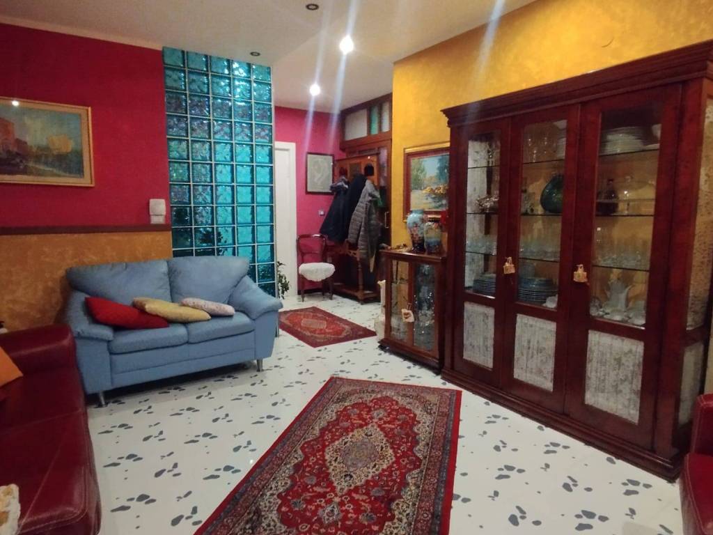 appartamento in vendita a Napoli in zona Pianura