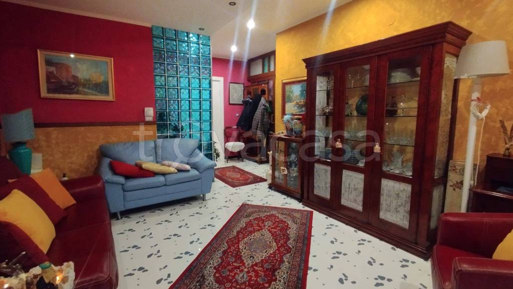 appartamento in vendita a Napoli in zona Pianura