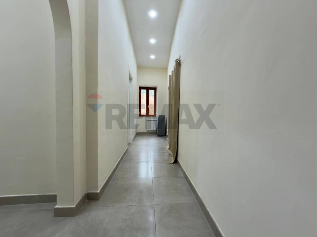 appartamento in vendita a Napoli in zona Stella