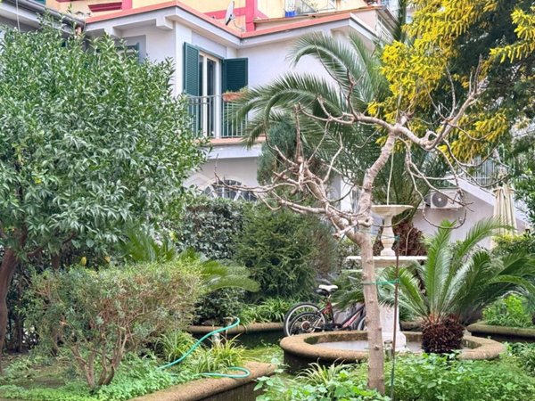 appartamento in vendita a Napoli