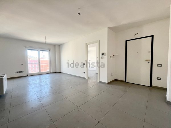 appartamento in vendita a Napoli in zona San Carlo all'Arena