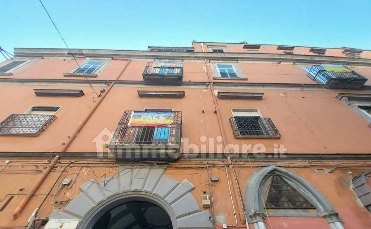 appartamento in vendita a Napoli in zona Stella