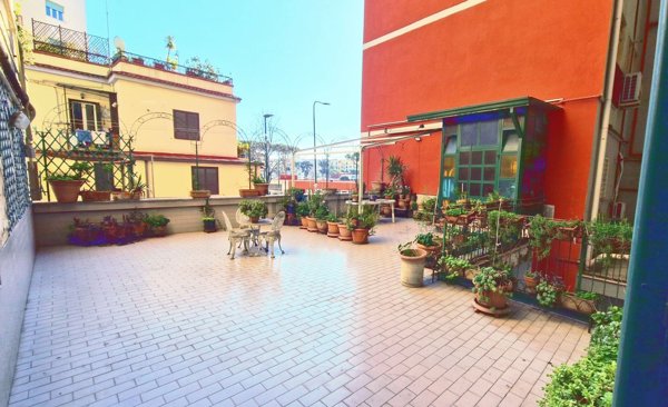 appartamento in vendita a Napoli in zona Vomero