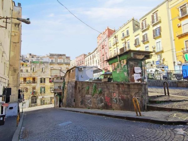 appartamento in vendita a Napoli