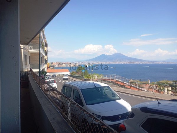 appartamento in vendita a Napoli in zona Posillipo