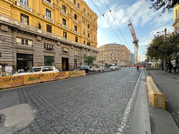 appartamento in vendita a Napoli in zona Pendino / San Giuseppe