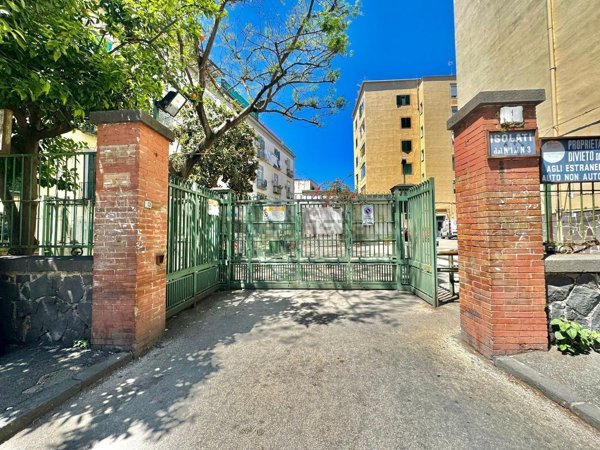 appartamento in vendita a Napoli in zona Arenella