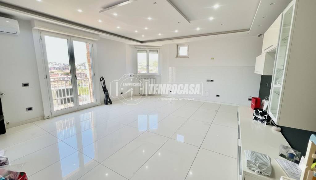 appartamento in vendita a Napoli in zona Fuorigrotta