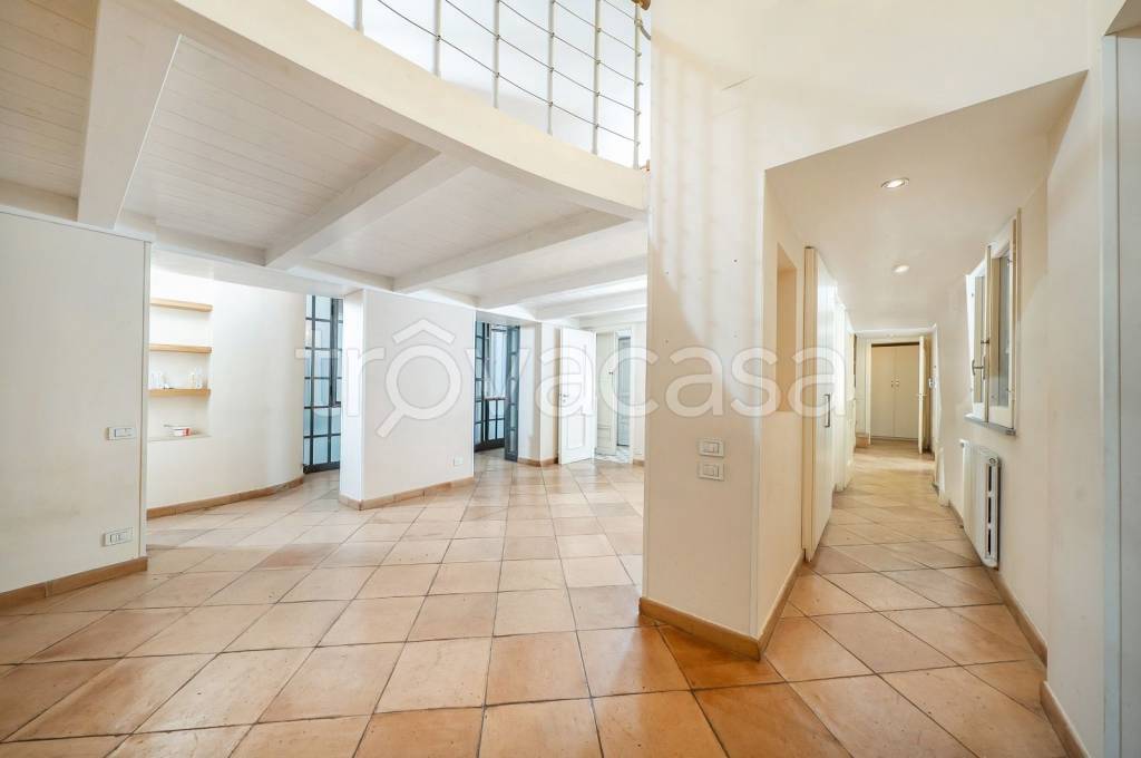 appartamento in vendita a Napoli in zona San Ferdinando