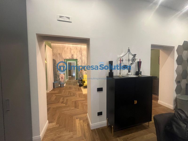 appartamento in vendita a Napoli in zona Pendino / San Giuseppe