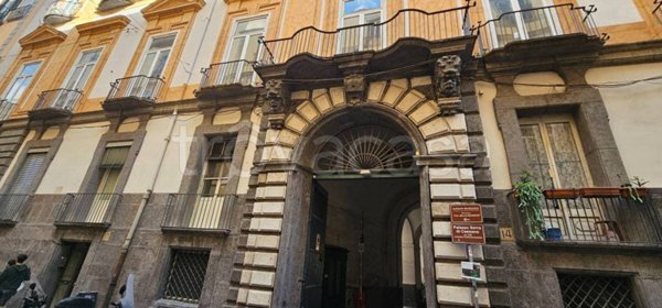 appartamento in vendita a Napoli in zona San Ferdinando