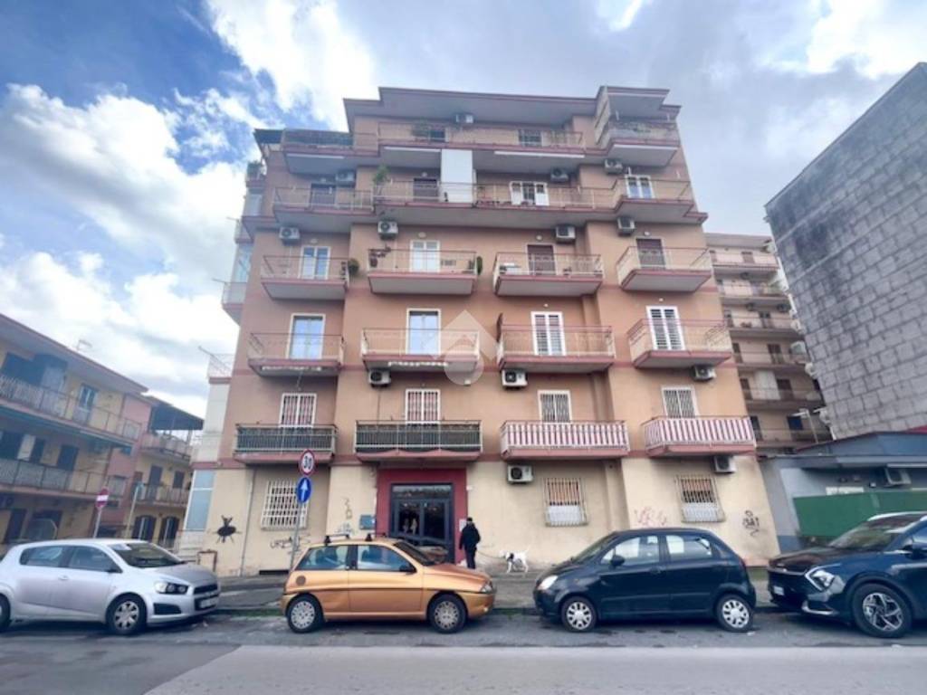 appartamento in vendita a Napoli in zona Pianura