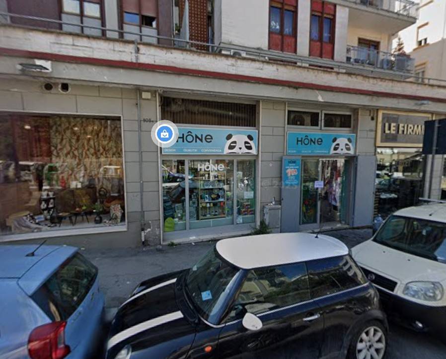 negozio in vendita a Napoli in zona Vomero