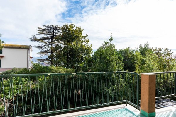 appartamento in vendita a Napoli in zona Chiaia