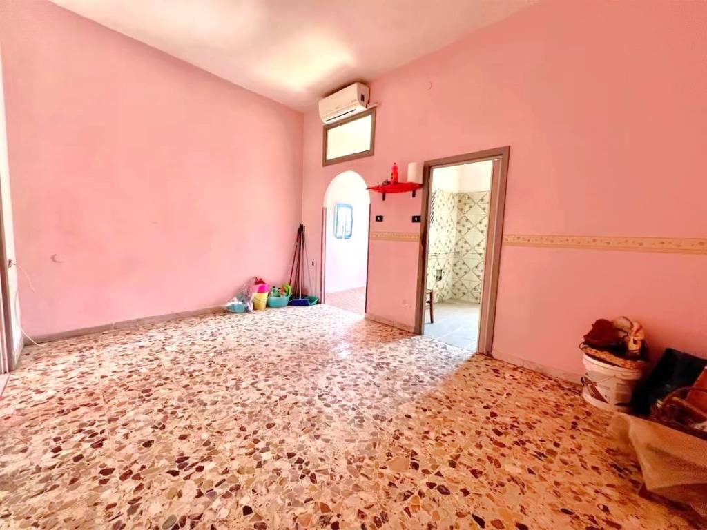 appartamento in vendita a Napoli in zona Bagnoli