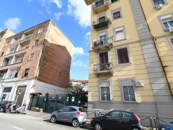 appartamento in vendita a Napoli in zona San Lorenzo