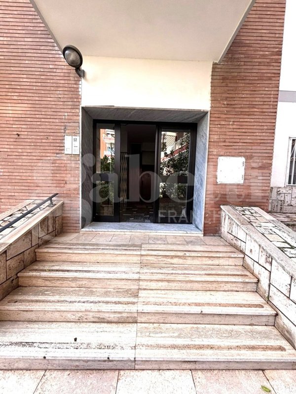 appartamento in vendita a Napoli in zona Posillipo