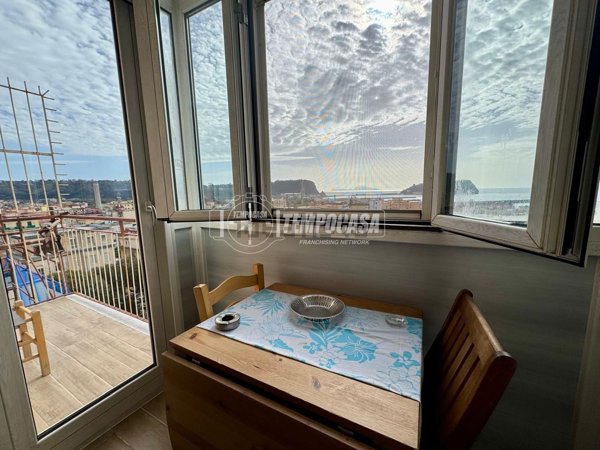 appartamento in vendita a Napoli in zona Bagnoli