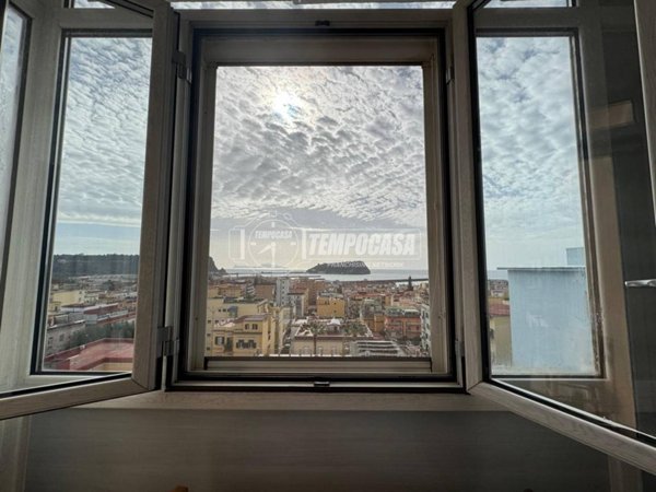 appartamento in vendita a Napoli in zona Bagnoli