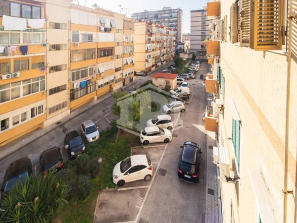 appartamento in vendita a Napoli in zona Fuorigrotta