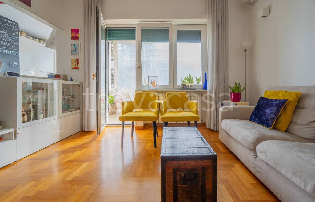 appartamento in vendita a Napoli in zona Posillipo