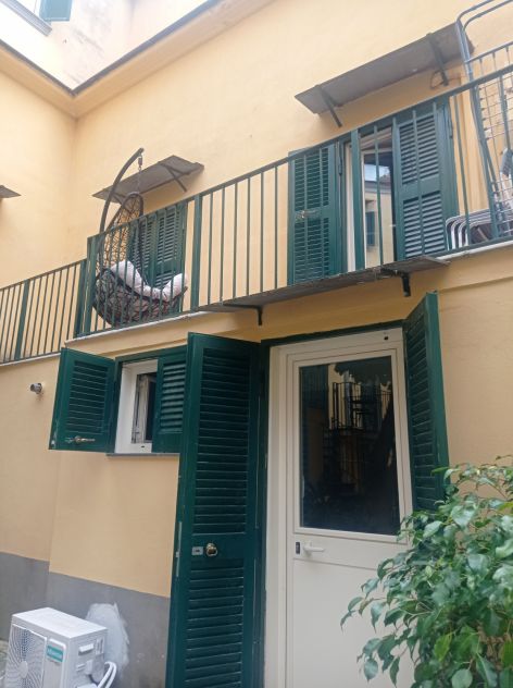 appartamento in vendita a Napoli in zona Chiaia