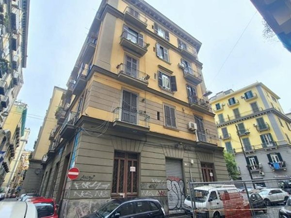 appartamento in vendita a Napoli in zona Stella