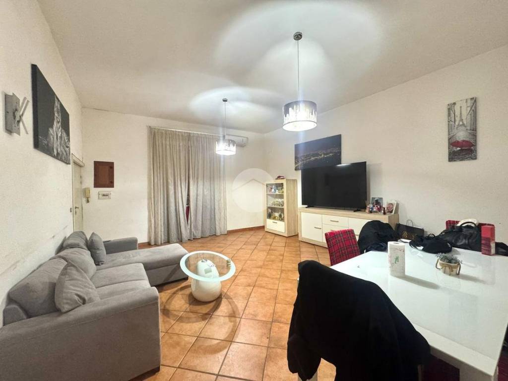 appartamento in vendita a Napoli in zona Stella
