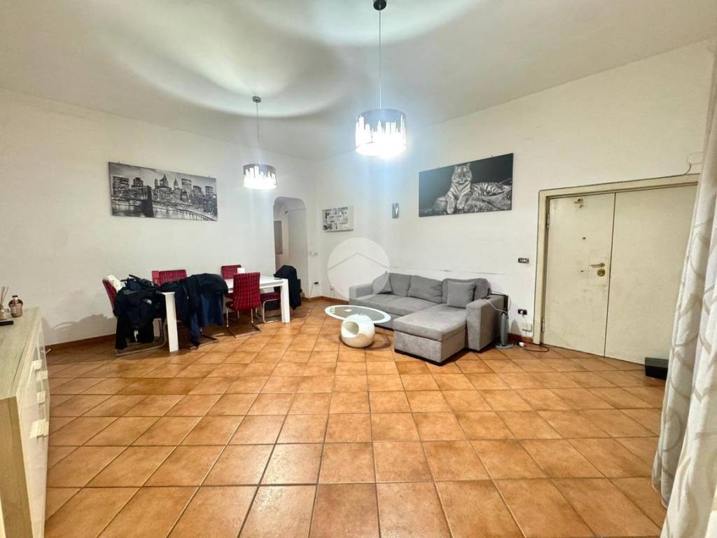 appartamento in vendita a Napoli in zona Stella