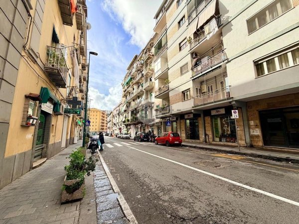 appartamento in vendita a Napoli in zona Fuorigrotta
