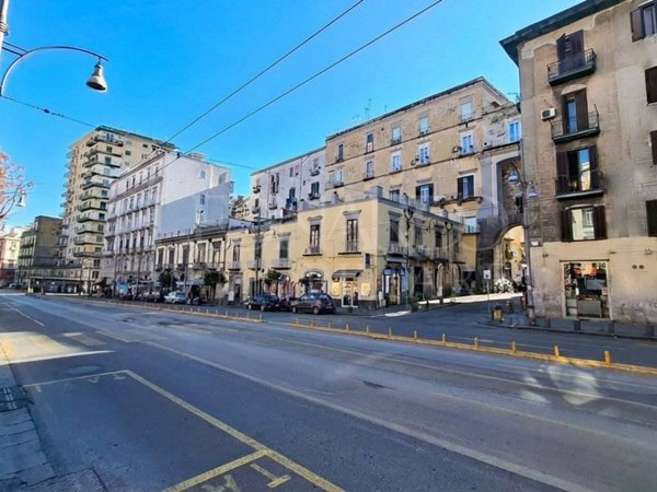 appartamento in vendita a Napoli in zona San Lorenzo