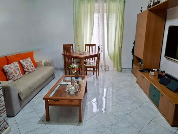 appartamento in vendita a Napoli in zona Pianura