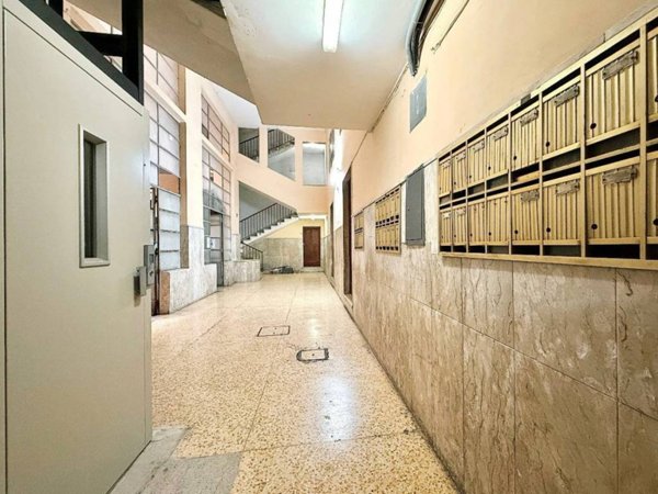 appartamento in vendita a Napoli in zona Montecalvario