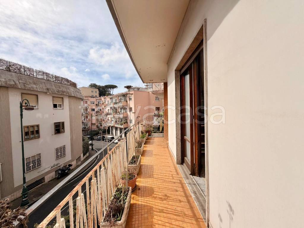 appartamento in vendita a Napoli in zona Vomero