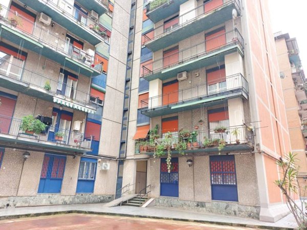 appartamento in vendita a Napoli in zona Fuorigrotta