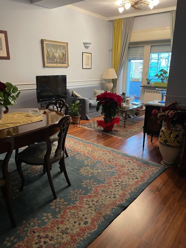 appartamento in vendita a Napoli in zona Posillipo