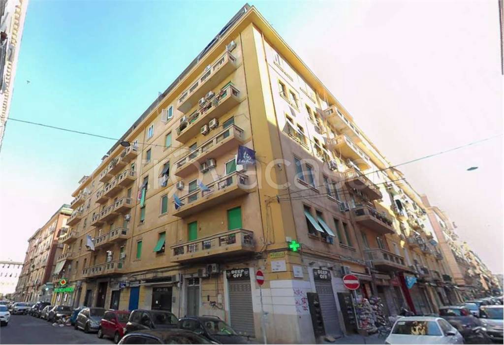 appartamento in vendita a Napoli in zona Vicaria