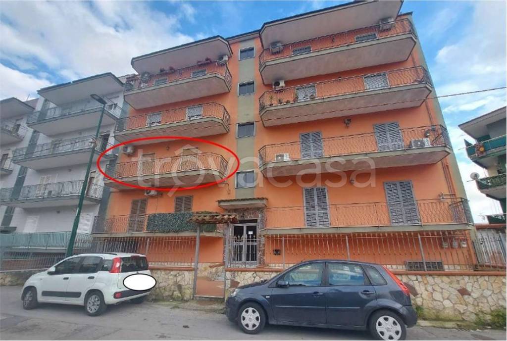 appartamento in vendita a Napoli in zona Pianura