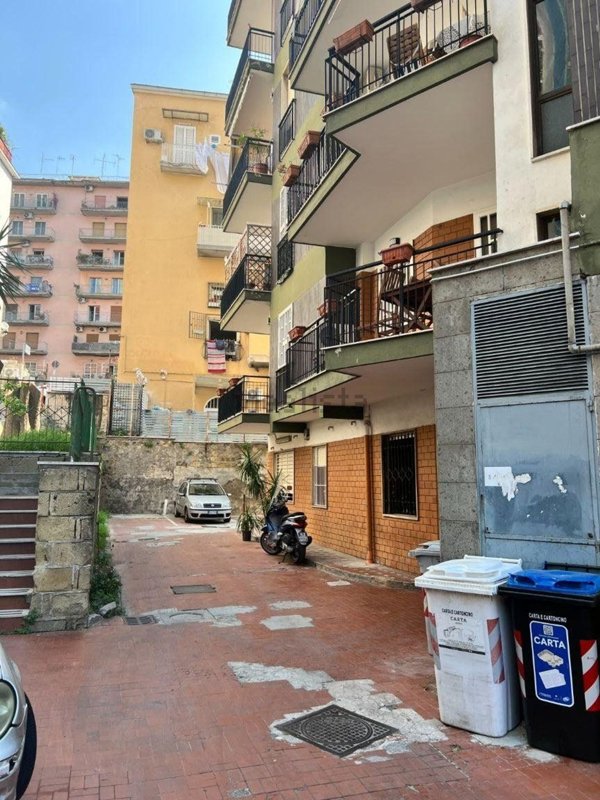 appartamento in vendita a Napoli in zona Arenella