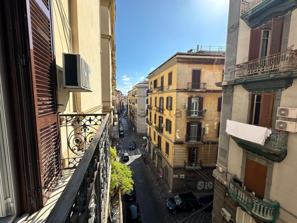 appartamento in vendita a Napoli in zona Pendino / San Giuseppe