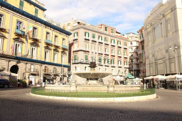 appartamento in vendita a Napoli in zona San Ferdinando