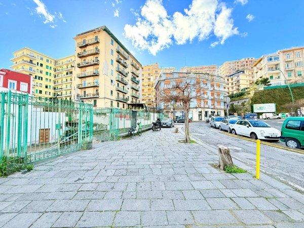 appartamento in vendita a Napoli