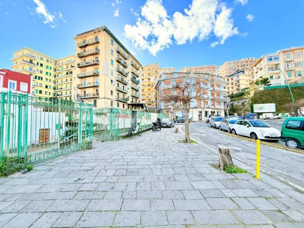 appartamento in vendita a Napoli in zona Vomero